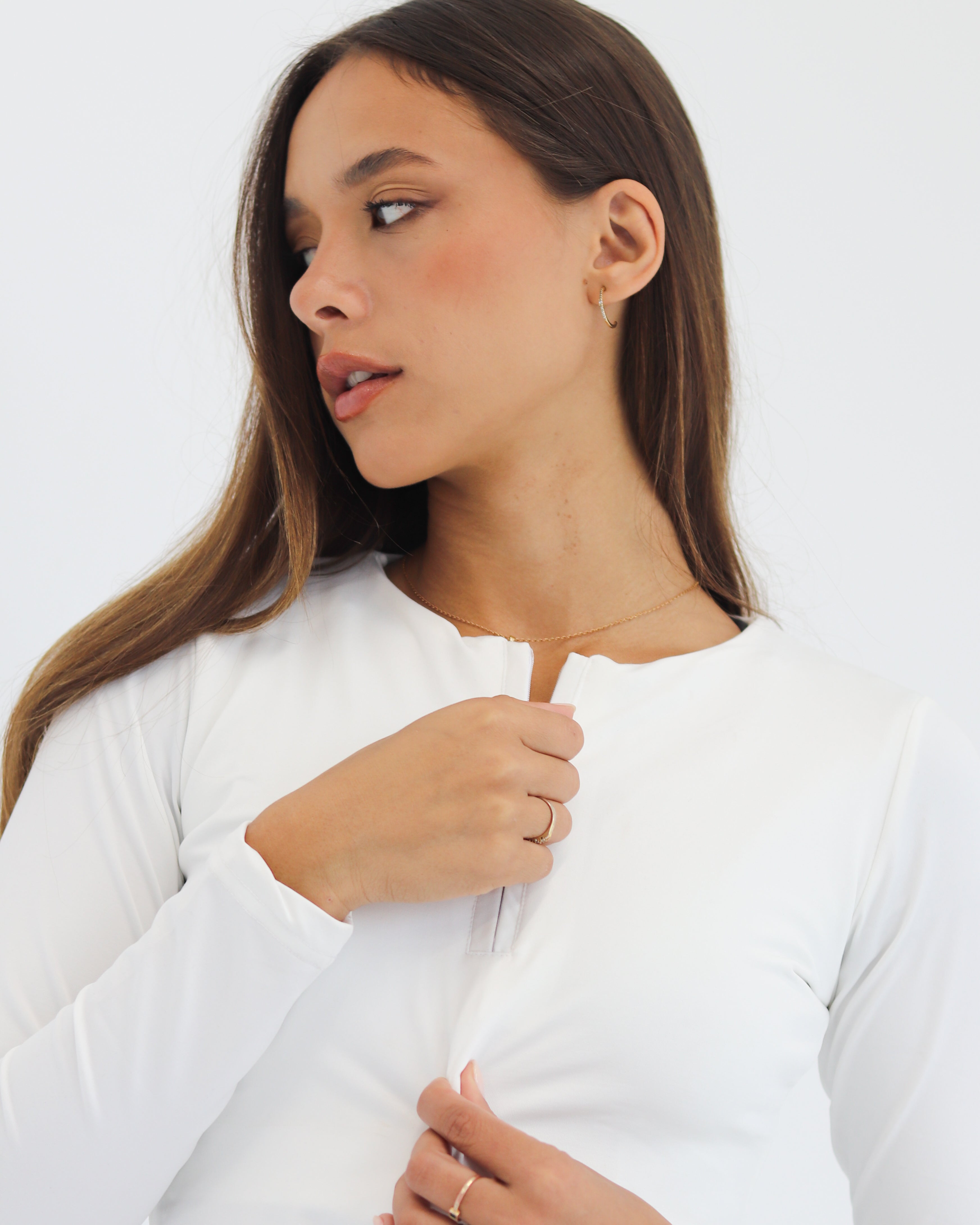U NECK ZIPPER LONG SLEEVE