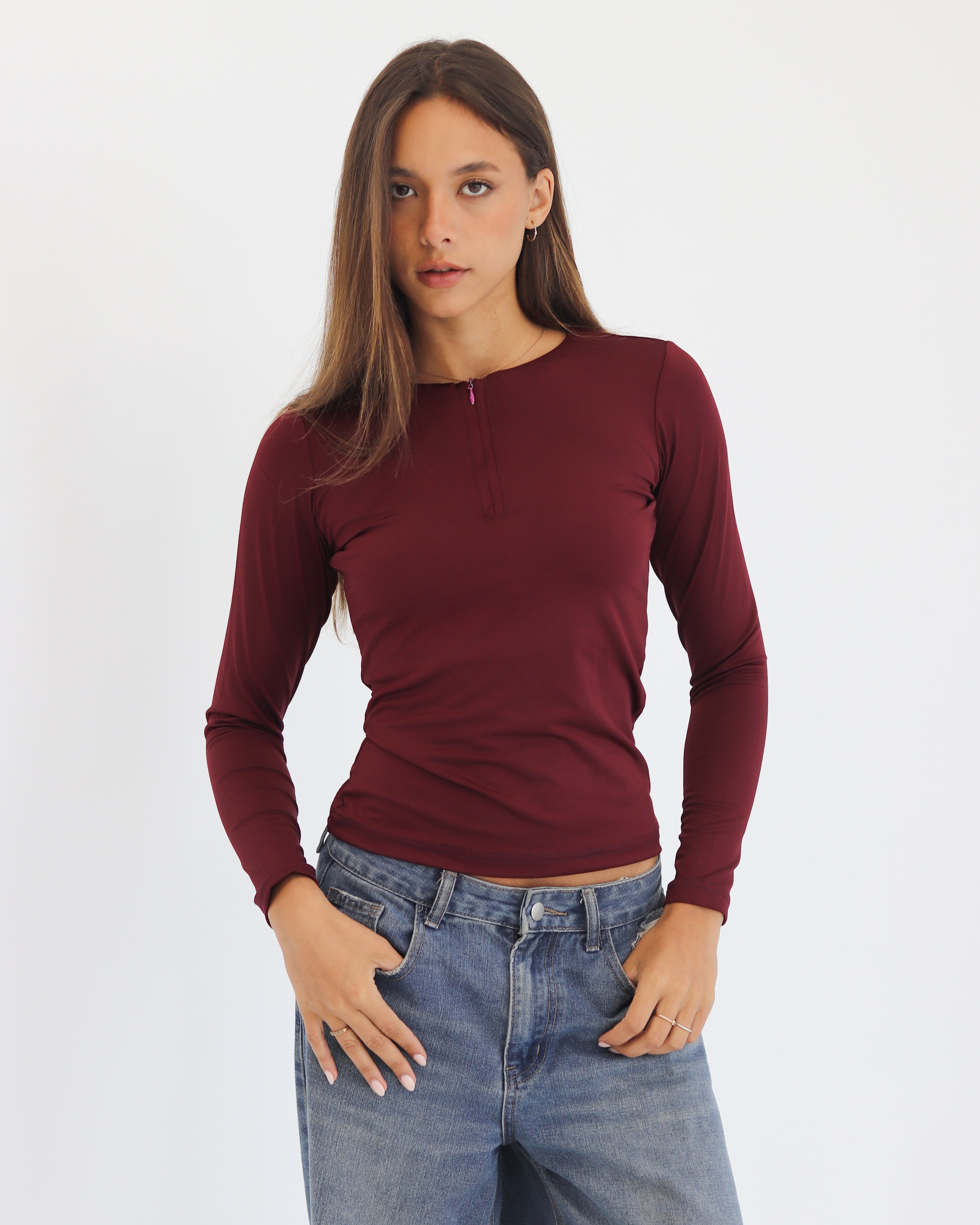 U NECK ZIPPER LONG SLEEVE