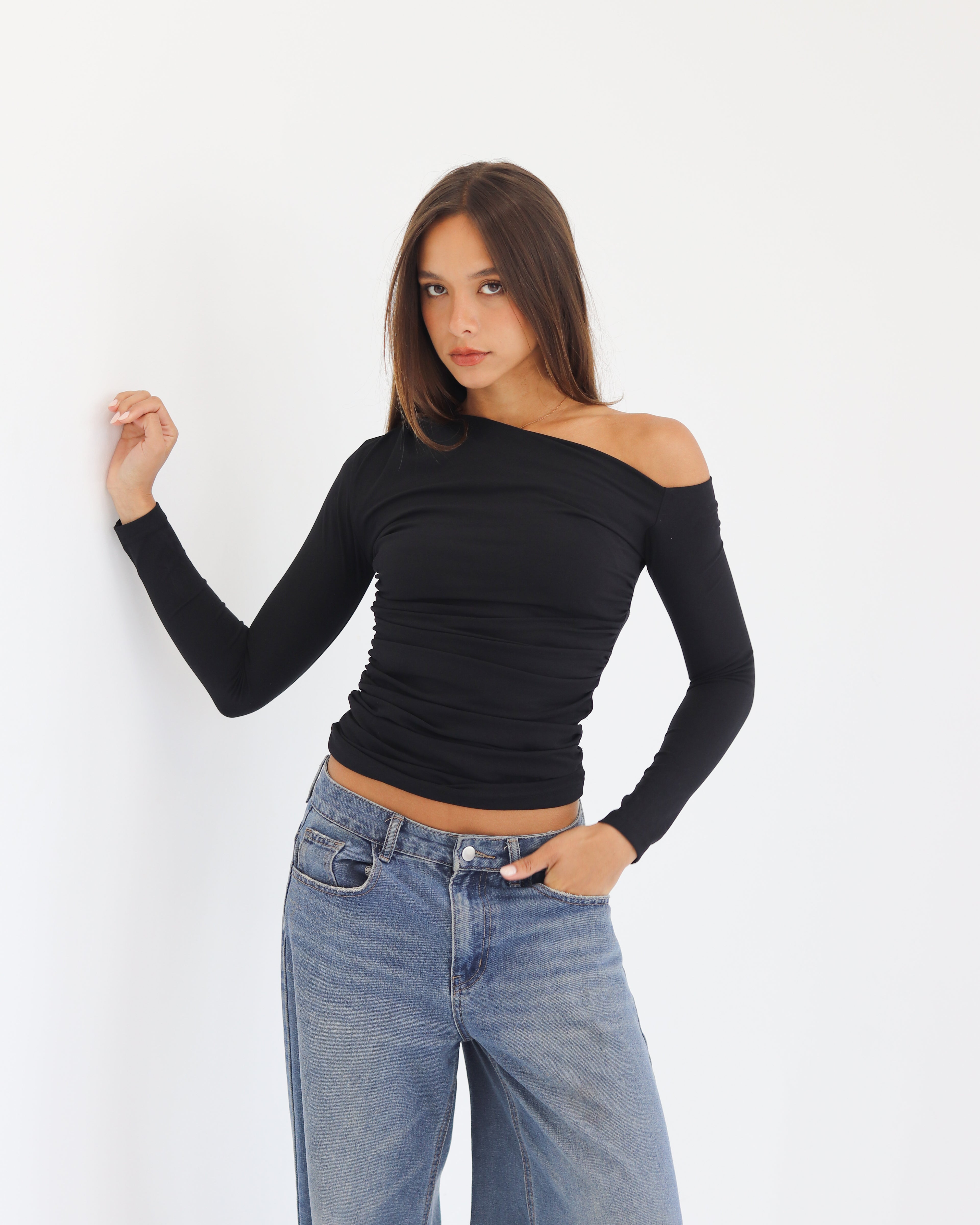 OFF SHOULDER LONG SLEEVE