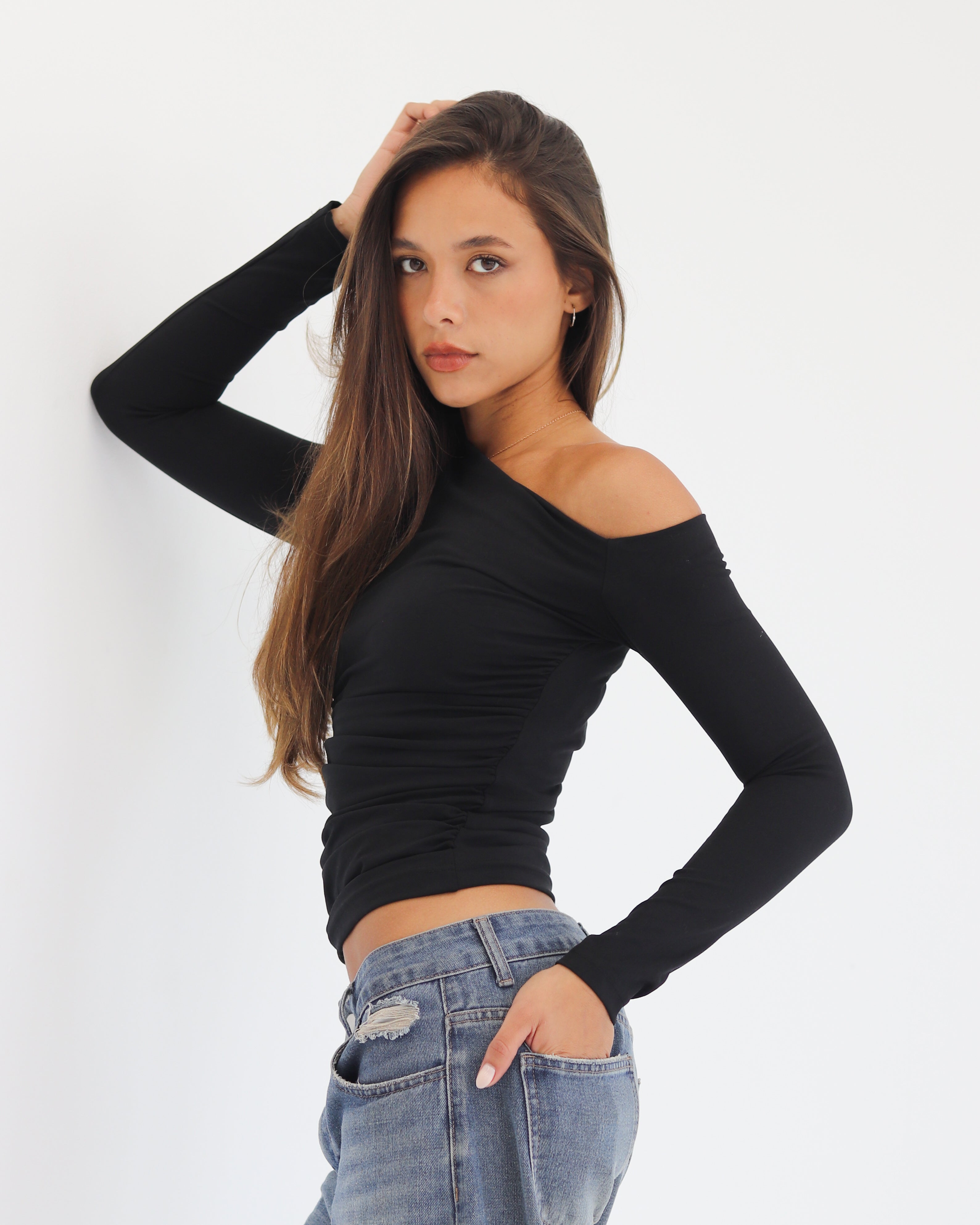 OFF SHOULDER LONG SLEEVE