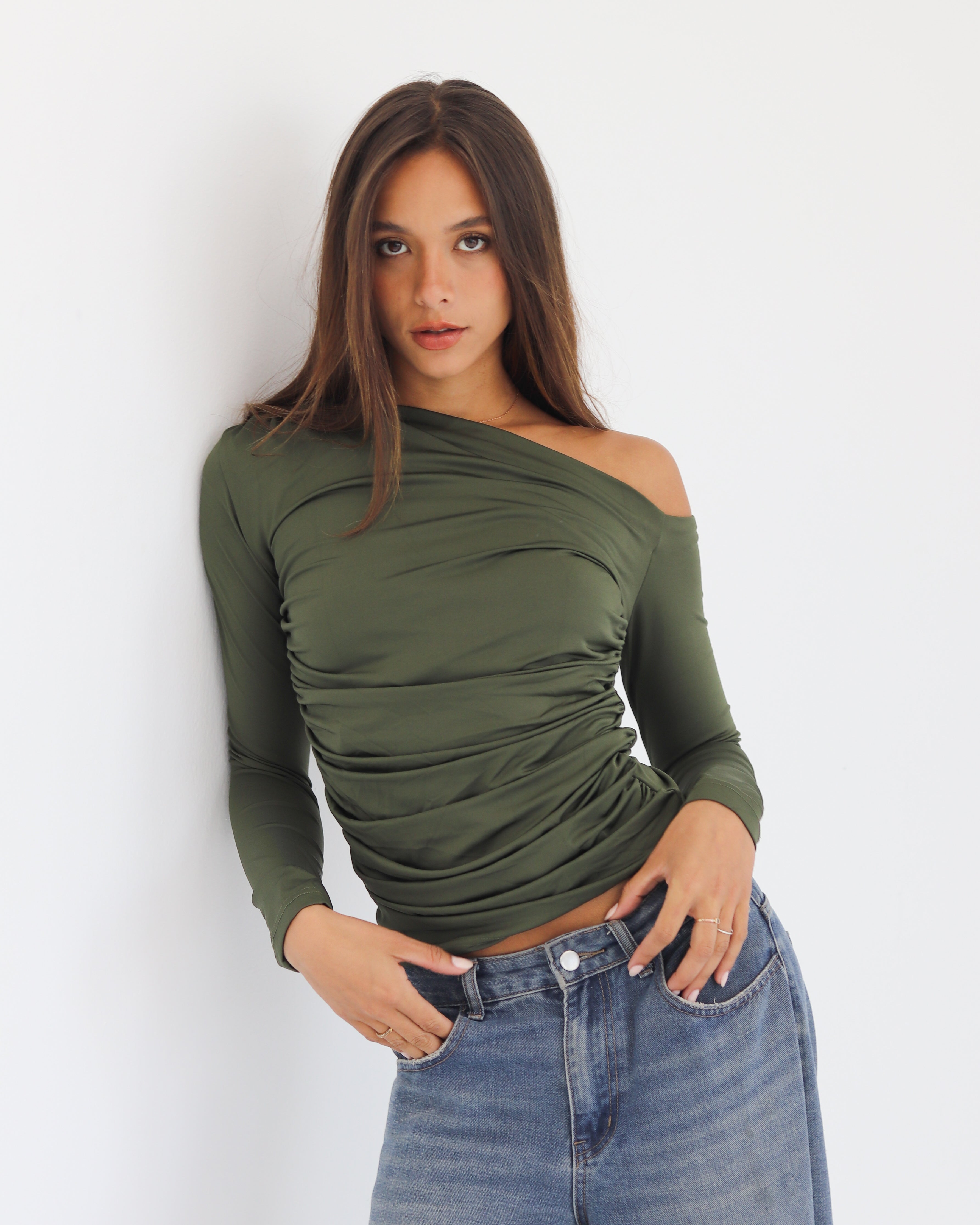 OFF SHOULDER LONG SLEEVE