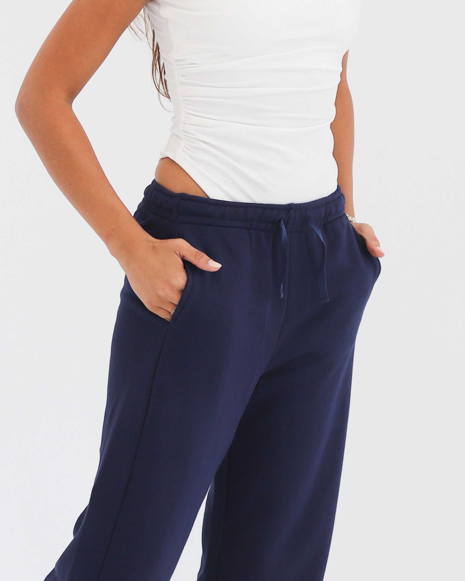 STRAIGHT LEG PANTS