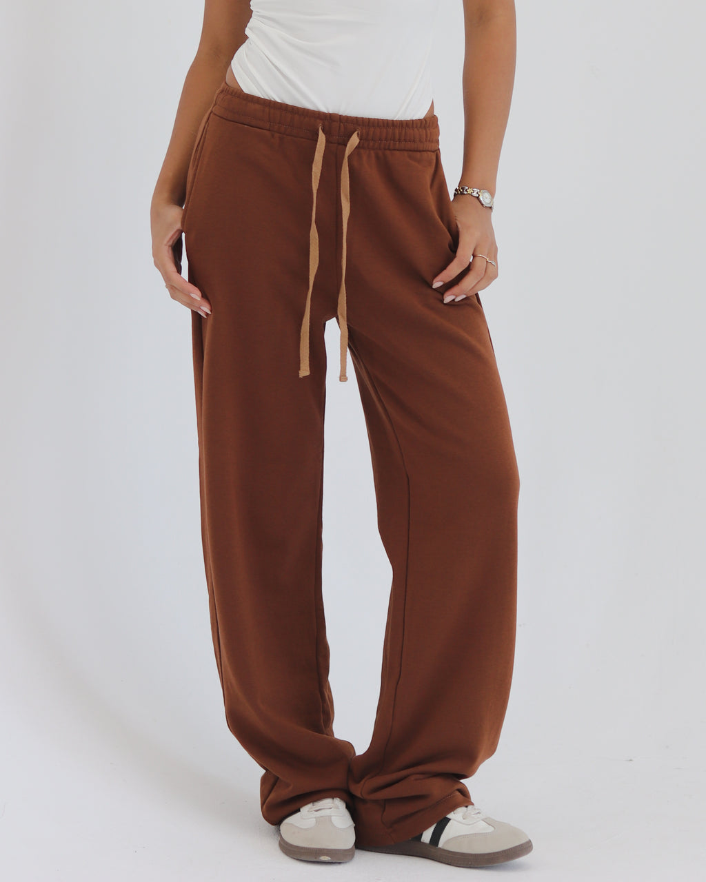 STRAIGHT LEG PANTS