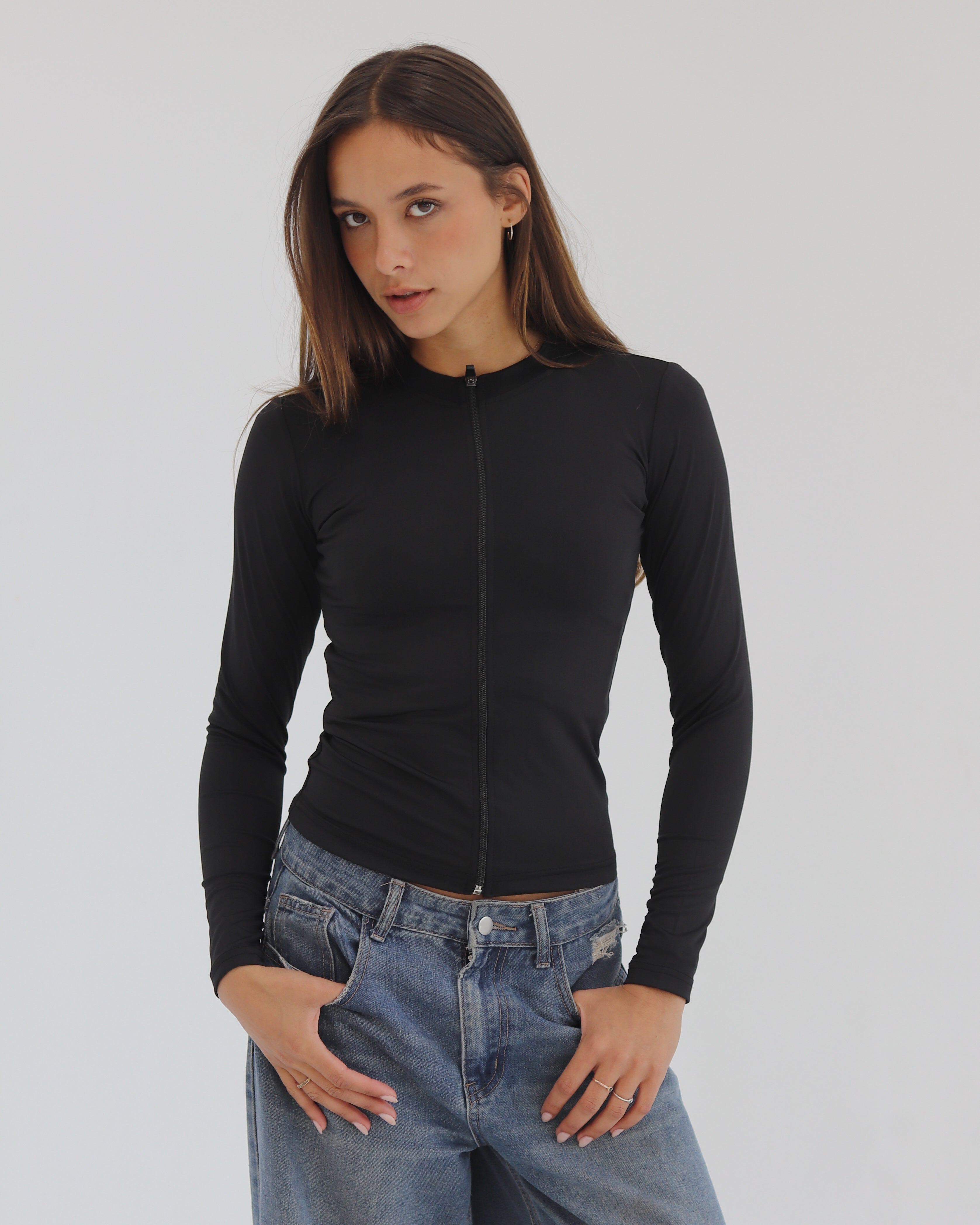 HIGH NECK ZIPPER LONG SLEEVE