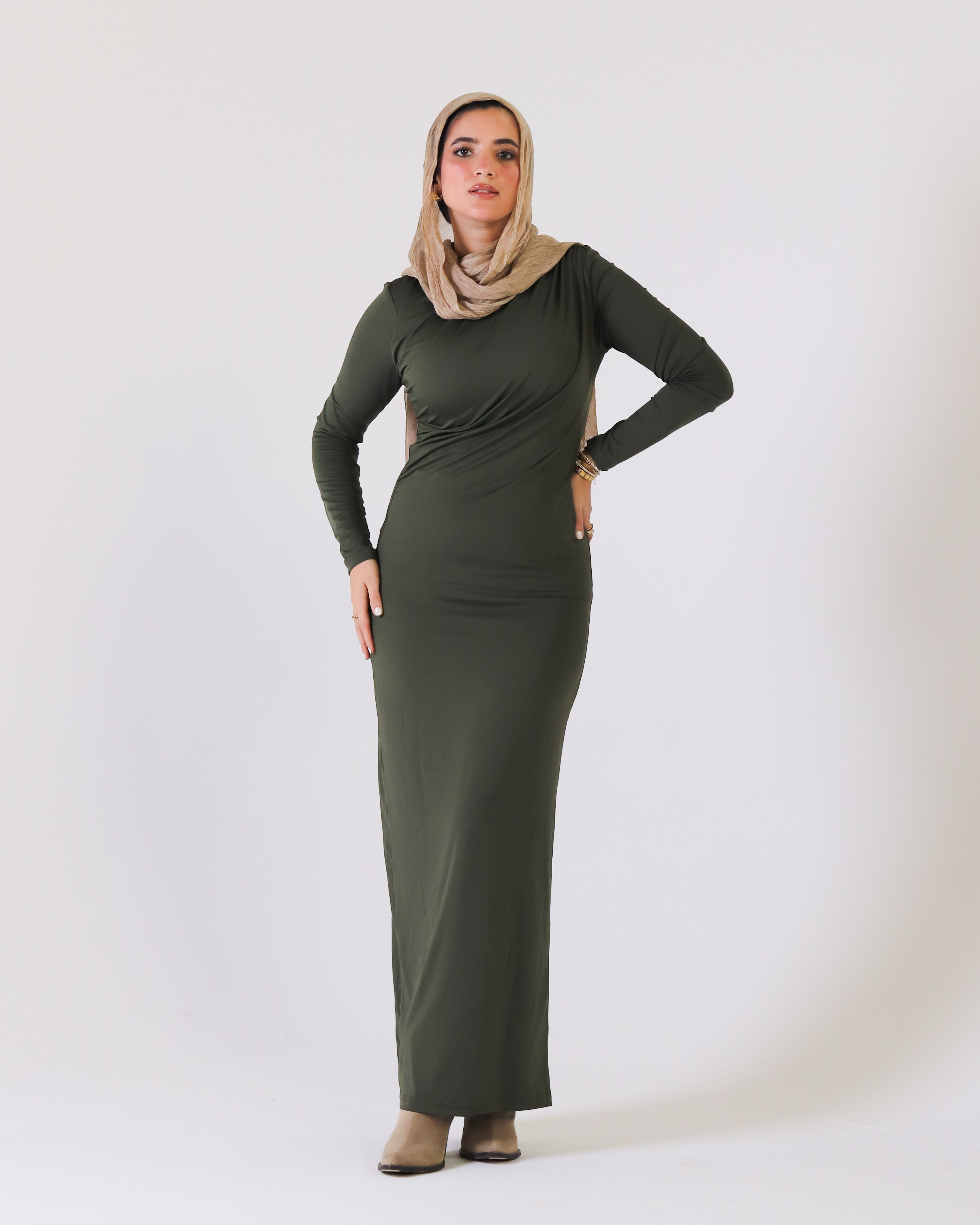 ROUND NECK LONG SLEEVE DRESS