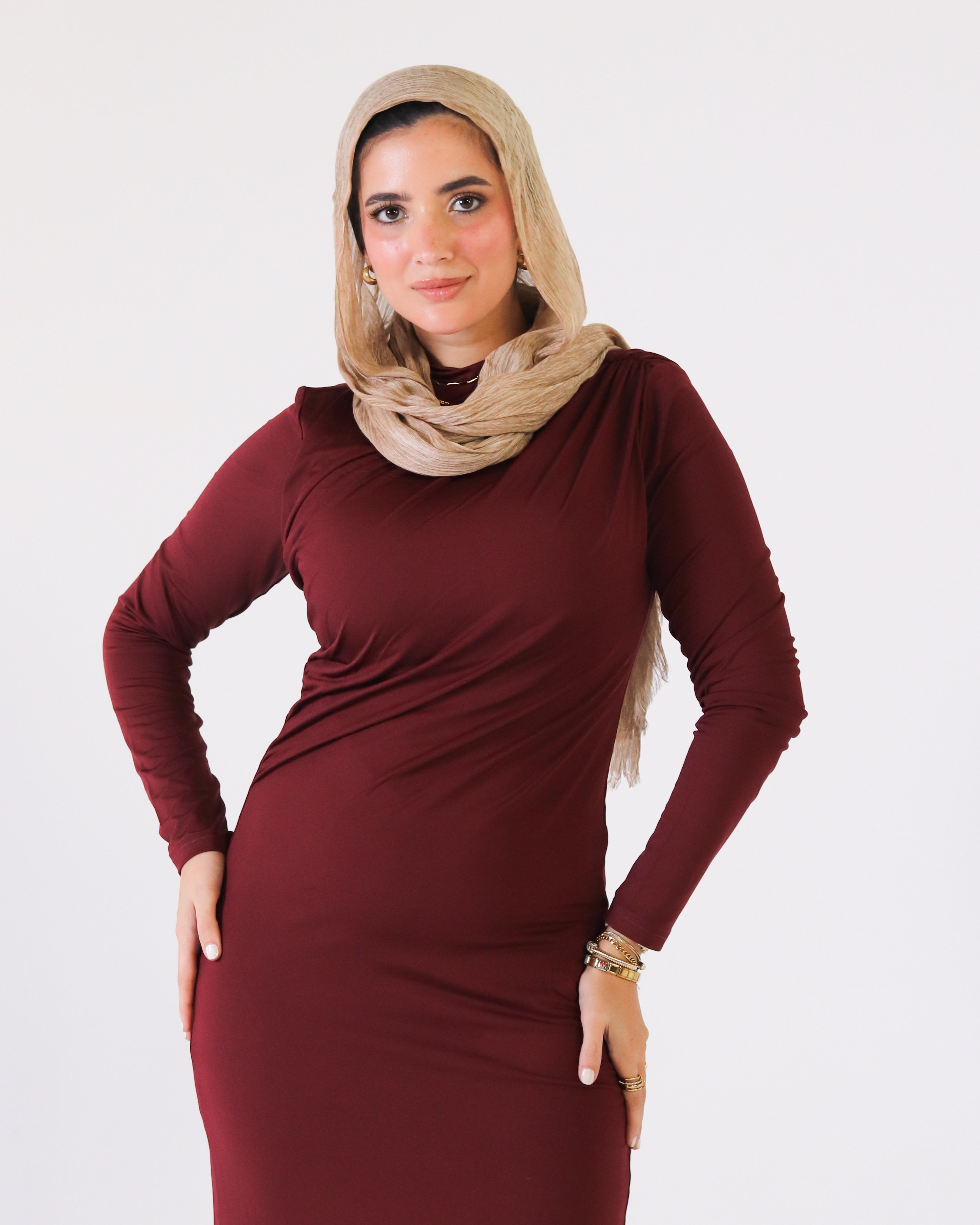 ROUND NECK LONG SLEEVE DRESS